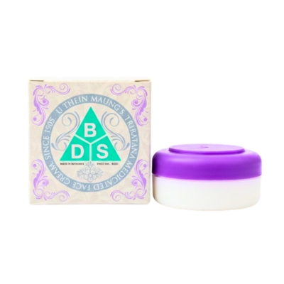 တြိရတနာအလှဆီ